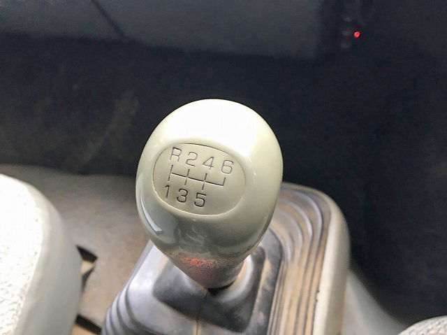 三菱ふそうキャンタークレーン4段小型（2t・3t）[写真21]