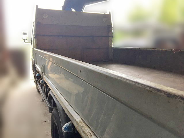 三菱ふそうキャンタークレーン4段小型（2t・3t）[写真05]