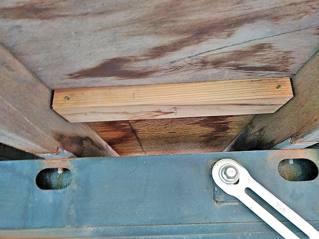 日産アトラス平ボディ小型（2t・3t）[写真18]