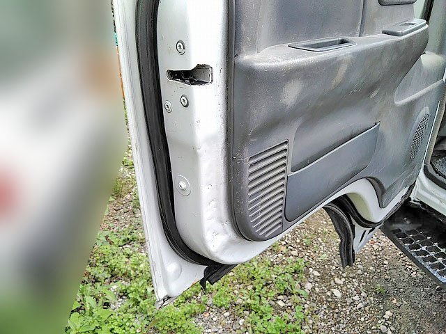 日産アトラス平ボディ小型（2t・3t）[写真31]