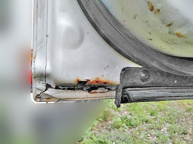 日産アトラス平ボディ小型（2t・3t）[写真32]