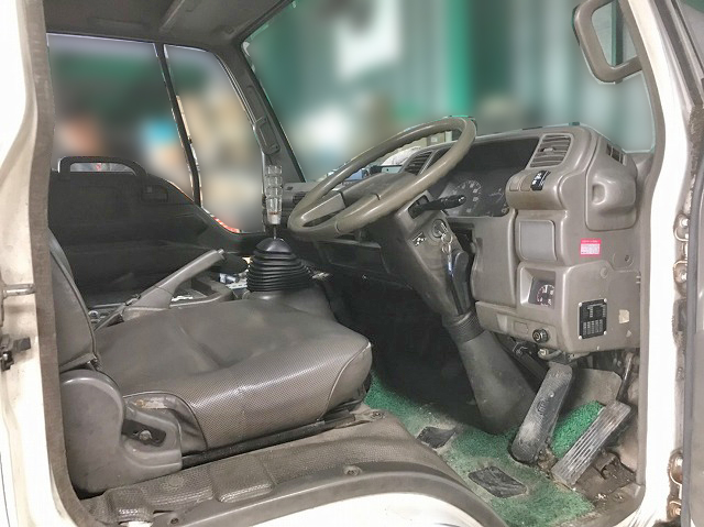 いすゞフォワードジャストンアームロール中型（4t）[写真17]