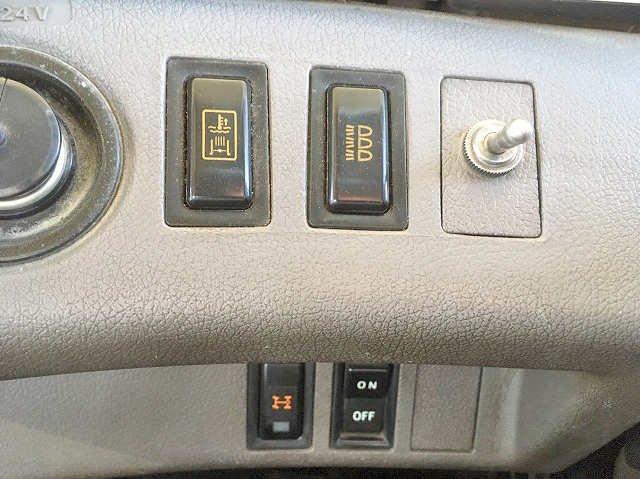 日野プロフィアダンプ大型（10t）[写真35]