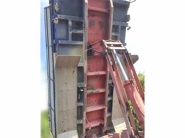 日野プロフィアダンプ大型（10t）[写真08]