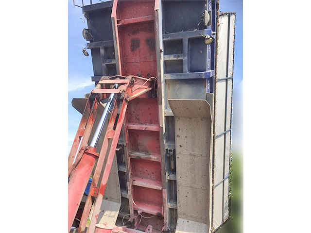 日野プロフィアダンプ大型（10t）[写真09]