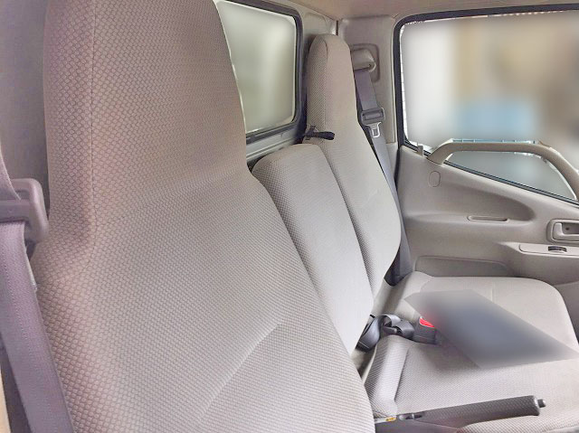 トヨタトヨエースアルミバン小型（2t・3t）[写真23]