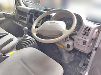 トヨタトヨエースアルミバン小型（2t・3t）[写真26]