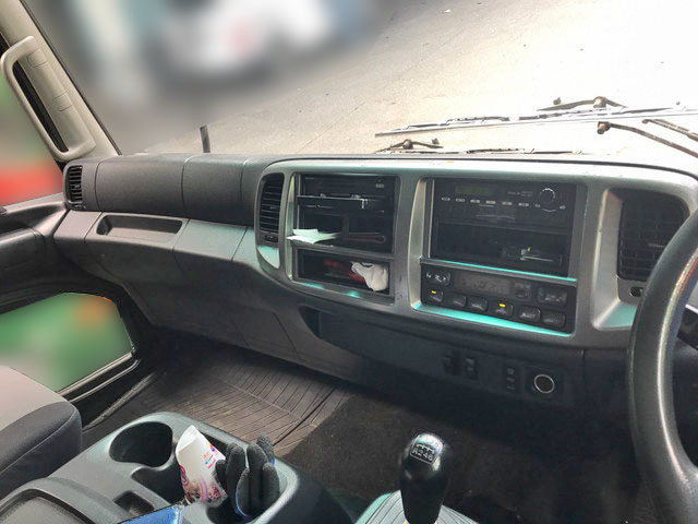 日野レンジャーアルミウイング中型（4t）[写真28]