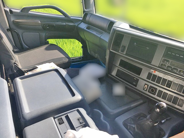 日野プロフィア汚泥吸引車大型（10t）[写真24]