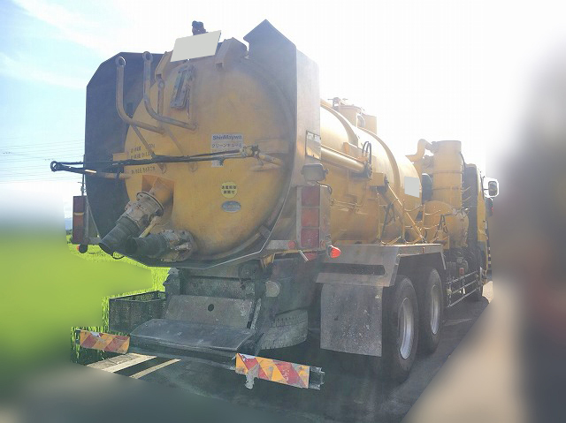 日野プロフィア汚泥吸引車大型（10t）[写真03]