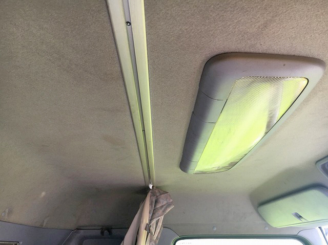 日野プロフィア汚泥吸引車大型（10t）[写真30]