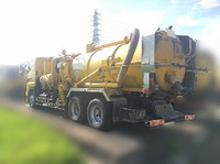 日野プロフィア汚泥吸引車大型（10t）[写真04]