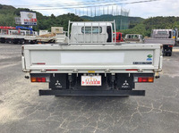 三菱ふそうキャンター平ボディ小型（2t・3t）[写真11]