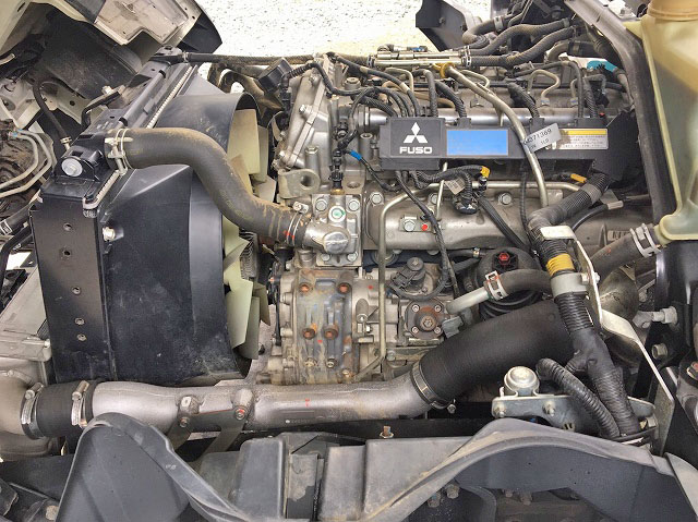 三菱ふそうキャンター平ボディ小型（2t・3t）[写真22]