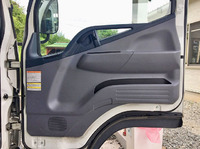 三菱ふそうキャンター平ボディ小型（2t・3t）[写真26]