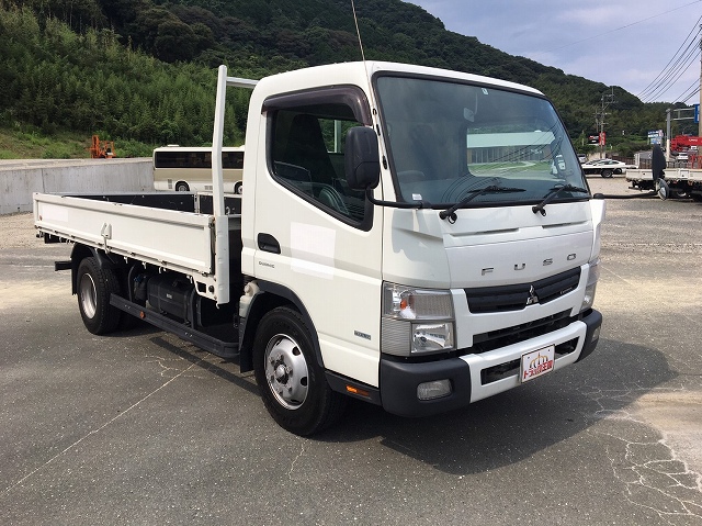 三菱ふそうキャンター平ボディ小型（2t・3t）[写真03]