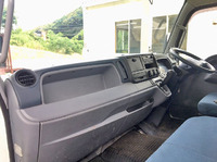 三菱ふそうキャンター平ボディ小型（2t・3t）[写真30]