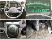 三菱ふそうキャンター平ボディ小型（2t・3t）[写真32]