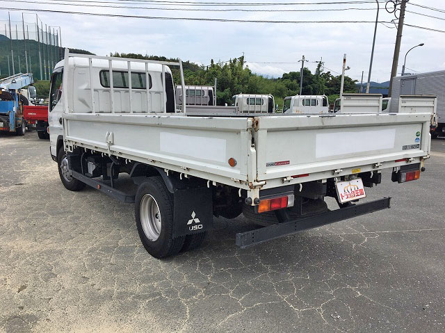 三菱ふそうキャンター平ボディ小型（2t・3t）[写真04]