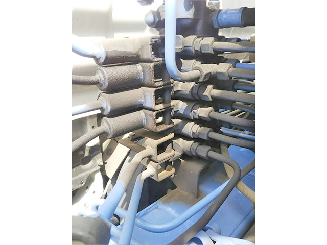 いすゞエルフクレーン4段小型（2t・3t）[写真13]