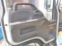 いすゞエルフクレーン4段小型（2t・3t）[写真28]