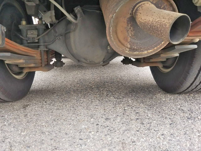 いすゞエルフ平ボディ小型（2t・3t）[写真18]