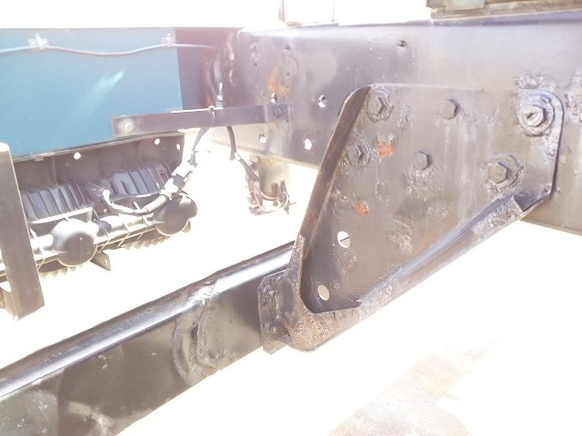 三菱ふそうスーパーグレートバルク車（粉粒体運搬車）大型（10t）[写真18]