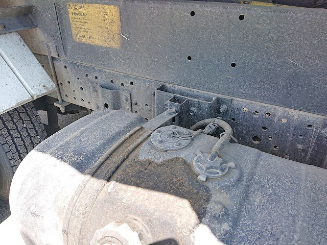 いすゞエルフダンプ小型（2t・3t）[写真13]