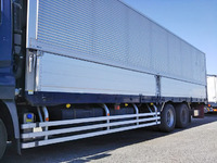 UDトラックスクオンアルミウイング大型（10t）[写真15]