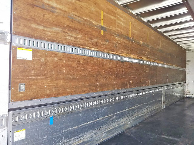 UDトラックスクオンアルミウイング大型（10t）[写真16]