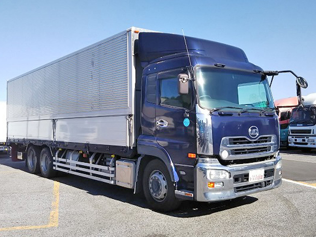 UDトラックスクオンアルミウイング大型（10t）[写真03]