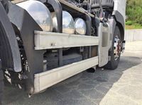 日野プロフィアトレーラーヘッド（トラクターヘッド）大型（10t）[写真16]