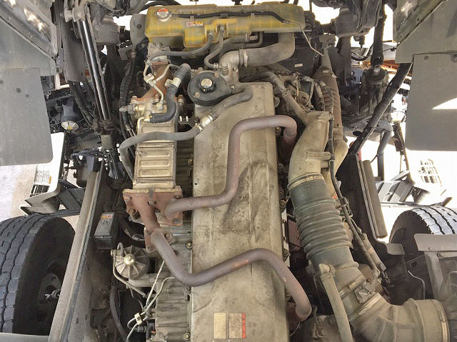 日野プロフィアトレーラーヘッド（トラクターヘッド）大型（10t）[写真22]