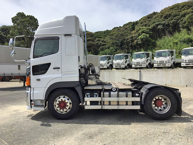 日野プロフィアトレーラーヘッド（トラクターヘッド）大型（10t）[写真05]