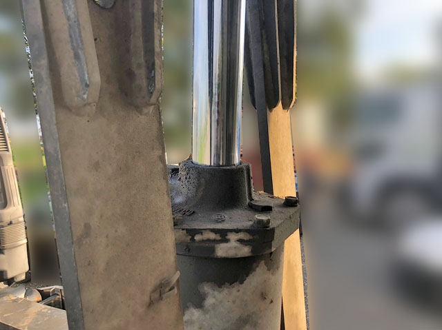 日野プロフィアダンプ大型（10t）[写真11]