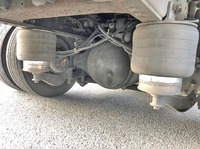 いすゞギガアルミウイング大型（10t）[写真21]