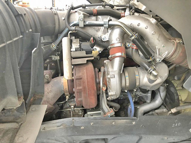 いすゞギガアルミウイング大型（10t）[写真23]