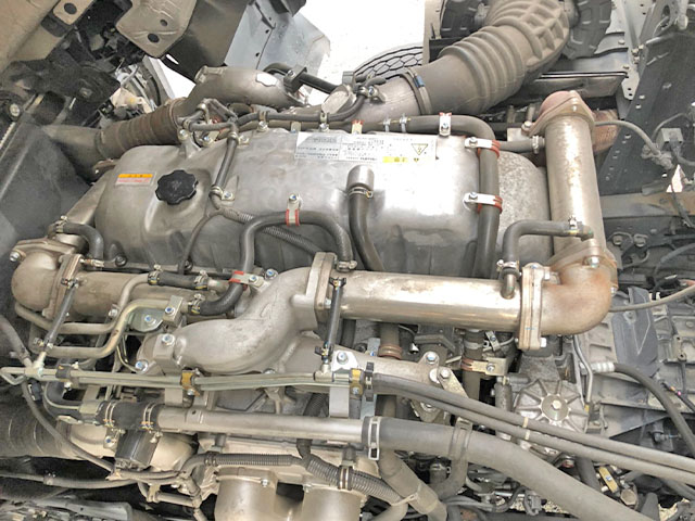 いすゞギガアルミウイング大型（10t）[写真26]