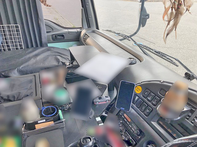 いすゞギガアルミウイング大型（10t）[写真28]