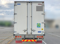 いすゞギガアルミウイング大型（10t）[写真09]