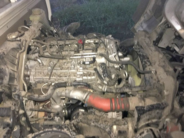 三菱ふそうキャンター平ボディ小型（2t・3t）[写真12]