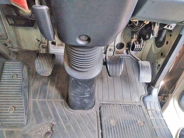 日野レンジャーアルミウイング中型（4t）[写真36]