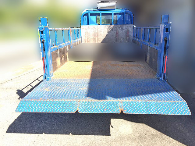 日野デュトロ平ボディ小型（2t・3t）[写真04]