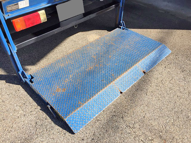 日野デュトロ平ボディ小型（2t・3t）[写真05]