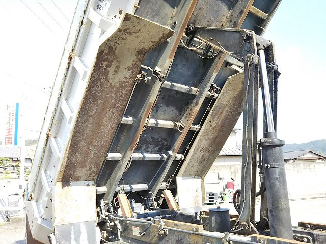 三菱ふそうファイターダンプ増トン（6t・8t）[写真15]