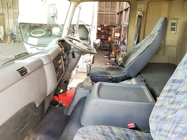 三菱ふそうファイターダンプ増トン（6t・8t）[写真33]