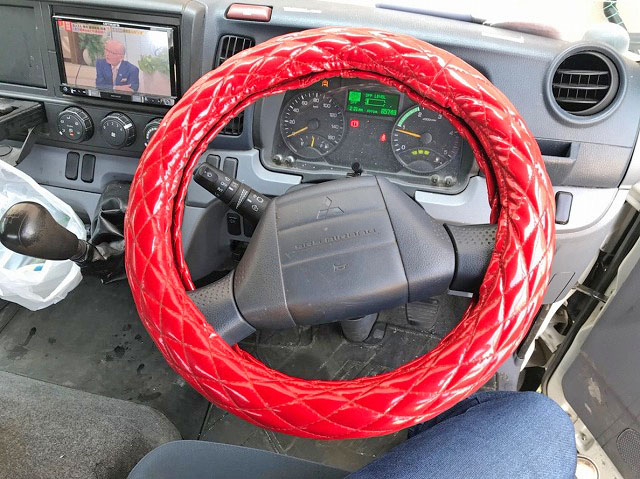 三菱ふそうキャンター平ボディ小型（2t・3t）[写真14]