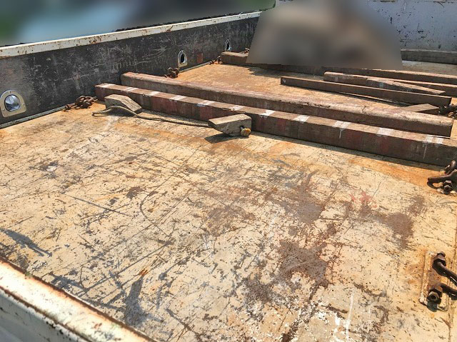 三菱ふそうキャンター平ボディ小型（2t・3t）[写真07]