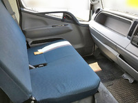 三菱ふそうキャンターアルミバン小型（2t・3t）[写真20]