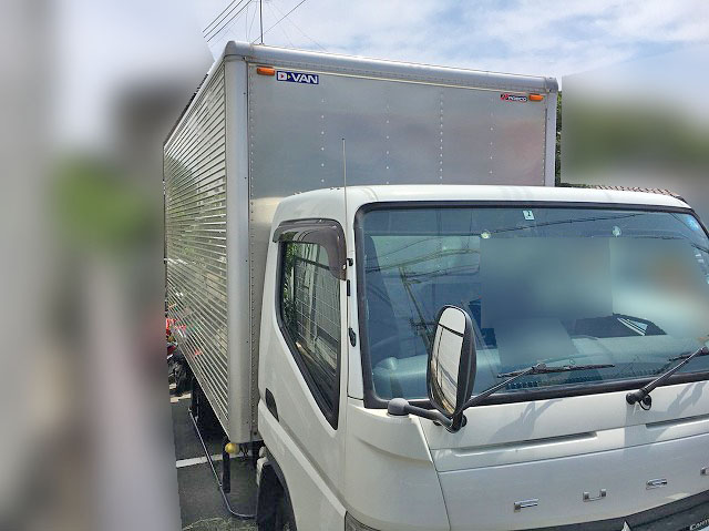 三菱ふそうキャンターアルミバン小型（2t・3t）[写真04]